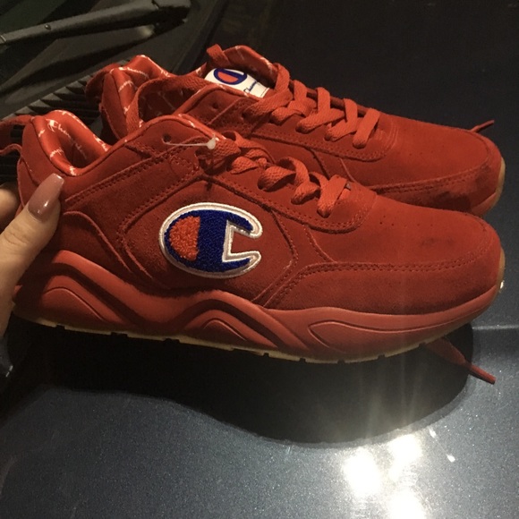 multiple pairs of shoes 75 each - Picture 5 of 7